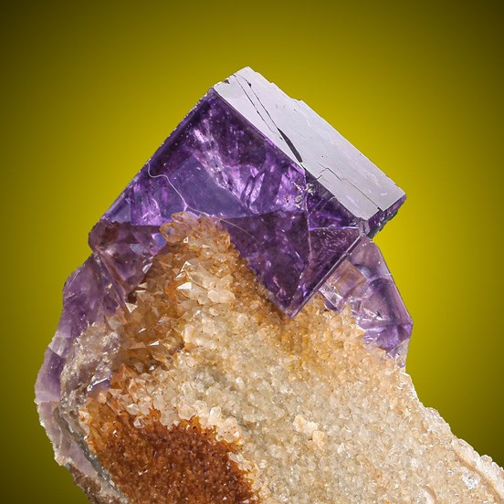 Fluorite-La Cabaña | Berbes-Caravia | Ribadesella | Asturias | Spain